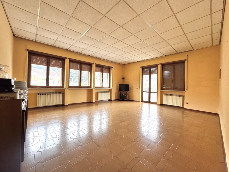 Abitazione e laboratori a Lugo di Vicenza

Informazioni più dettagliate in Unica Immobiliare, Col...