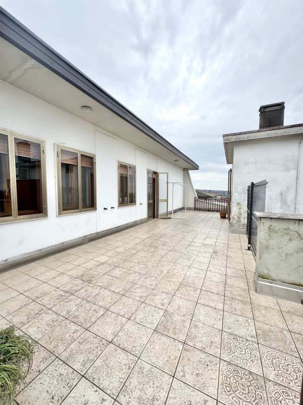 Abitazione e laboratori a Lugo di Vicenza

Informazioni più dettagliate in Unica Immobiliare, Col...