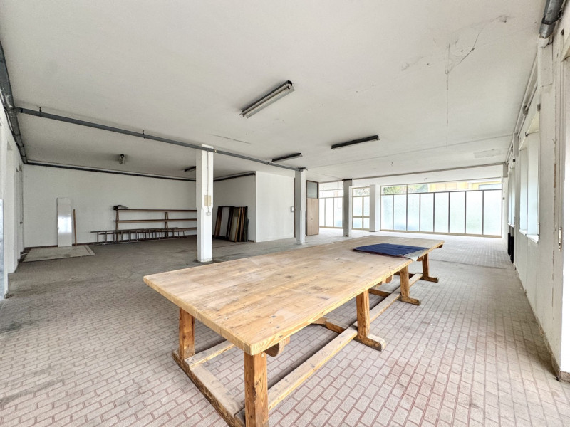 Abitazione e laboratori a Lugo di Vicenza

Informazioni più dettagliate in Unica Immobiliare, Col...