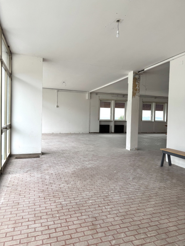 Abitazione e laboratori a Lugo di Vicenza

Informazioni più dettagliate in Unica Immobiliare, Col...