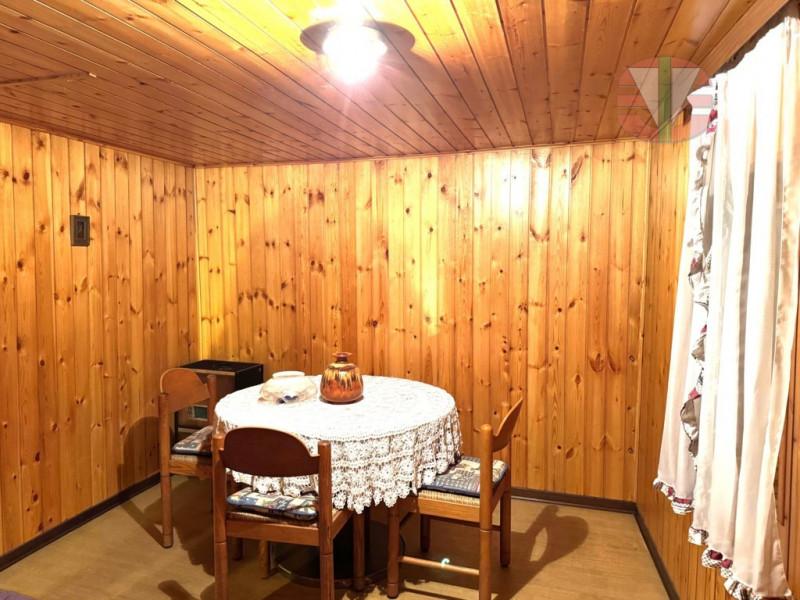 Lusiana Conco, nella tranquilla zona di Santa Caterina, proponiamo in vendita una splendida casa ...