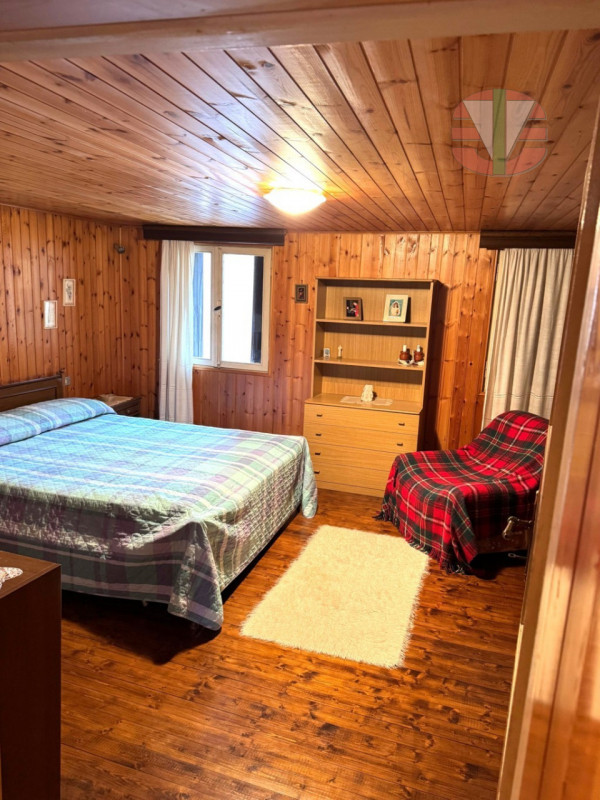 Lusiana Conco, nella tranquilla zona di Santa Caterina, proponiamo in vendita una splendida casa ...