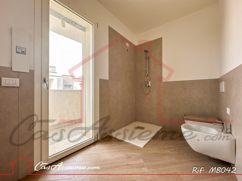 Rif. MB042-L3.3
CHIAVI IN MANO - ULTIME UNITA'!
A pochi passi dal centro di Cassola, in quartiere...