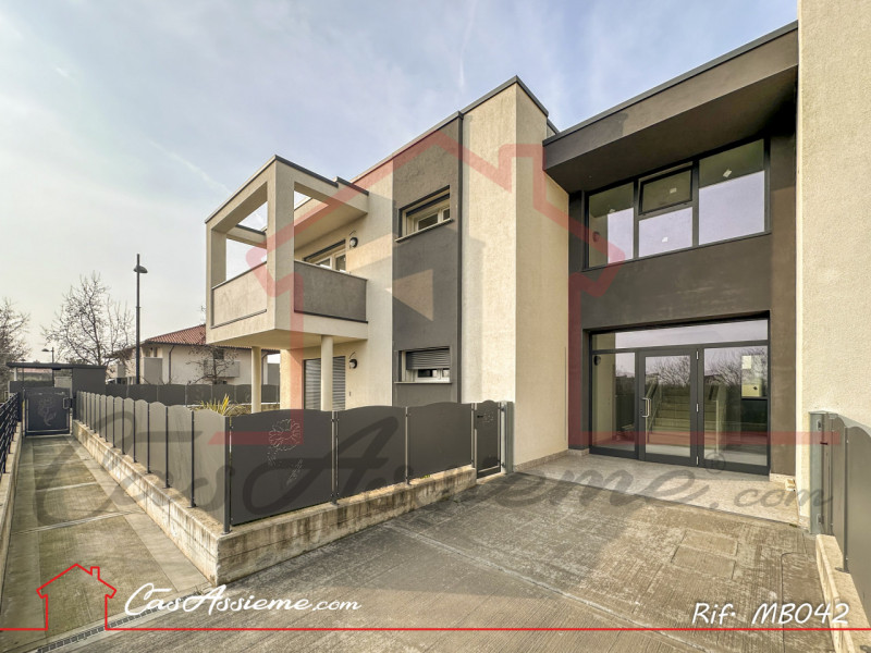 Rif. MB042-L3.3
CHIAVI IN MANO - ULTIME UNITA'!
A pochi passi dal centro di Cassola, in quartiere...