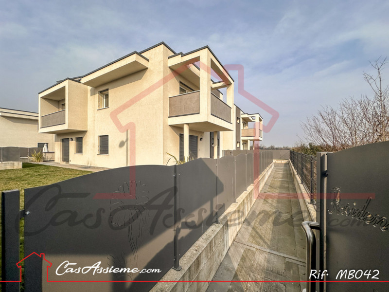 Rif. MB042-L3.3
CHIAVI IN MANO - ULTIME UNITA'!
A pochi passi dal centro di Cassola, in quartiere...