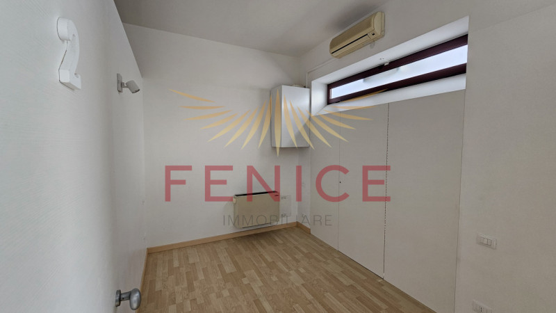 Scopri un'opportunità unica nel cuore di Montebelluna, nella tranquilla zona di Guarda. Questo ne...