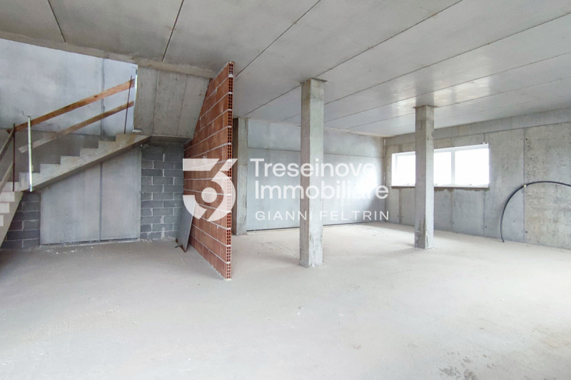 (Per INFO Feltrin ing. Gianni 3288349492) Proponiamo in vendita un capannone di nuova costruzione...