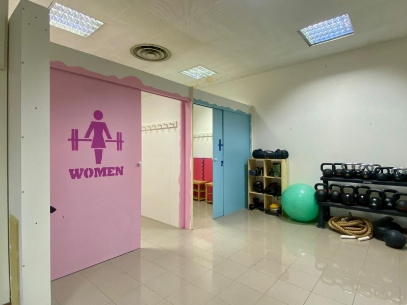 In zona Ferrovieri, in posizione comoda e ben servita della città, proponiamo in affitto un uffic...