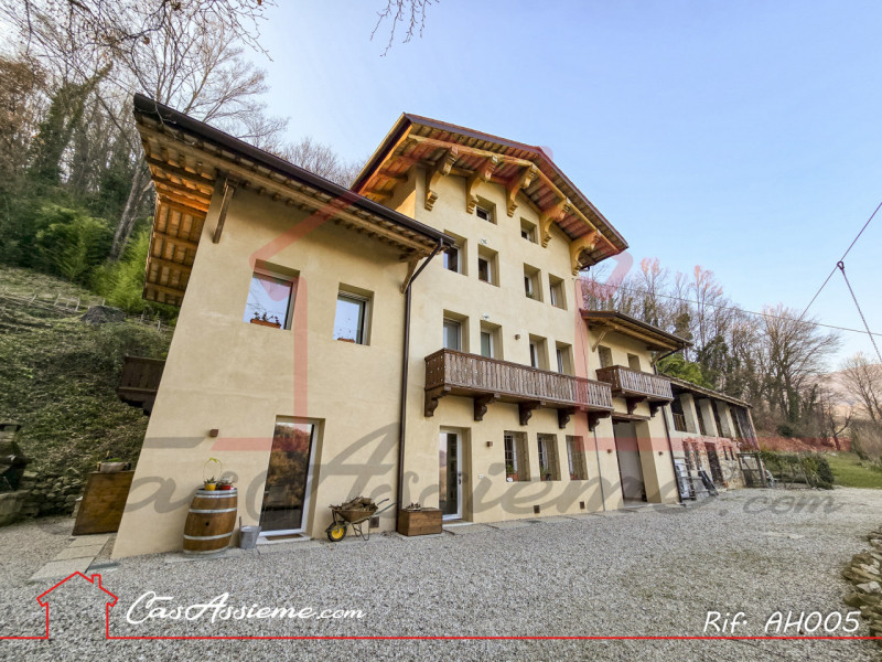 Rif. AH005
LA PACE DEI SENSI
Alle porte di Bassano del Grappa immerso nel verde delle colline , p...