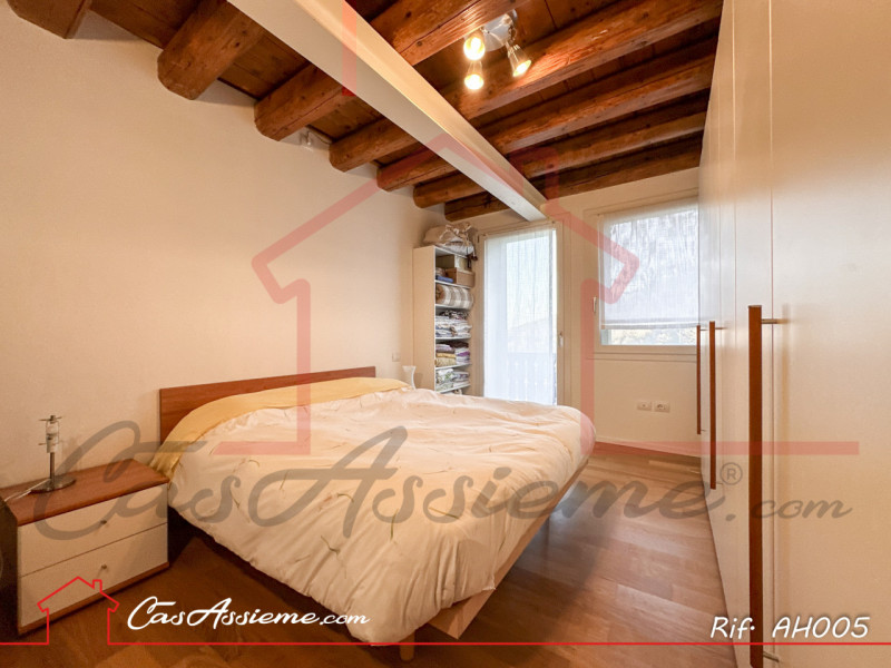 Rif. AH005
LA PACE DEI SENSI
Alle porte di Bassano del Grappa immerso nel verde delle colline , p...