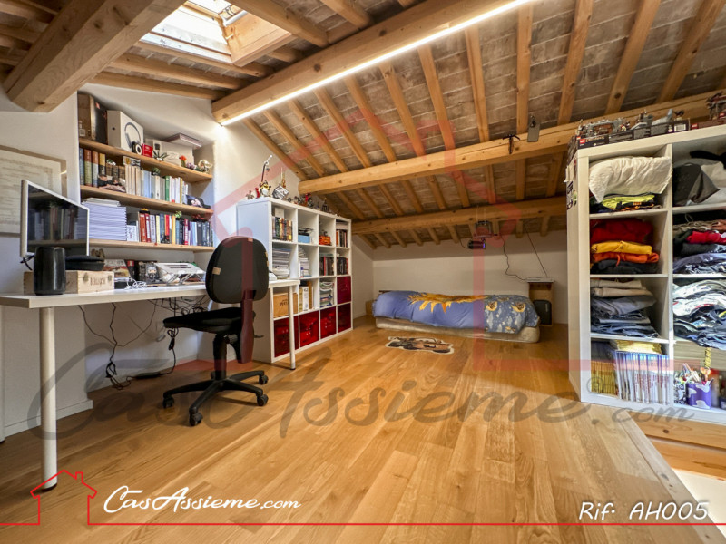 Rif. AH005
LA PACE DEI SENSI
Alle porte di Bassano del Grappa immerso nel verde delle colline , p...