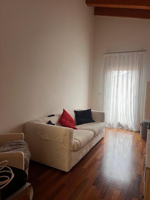 Se stai cercando un appartamento che combini comfort e stile in una delle zone più ricercate di N...