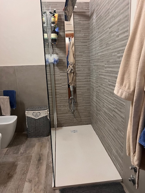 Se stai cercando un appartamento che combini comfort e stile in una delle zone più ricercate di N...