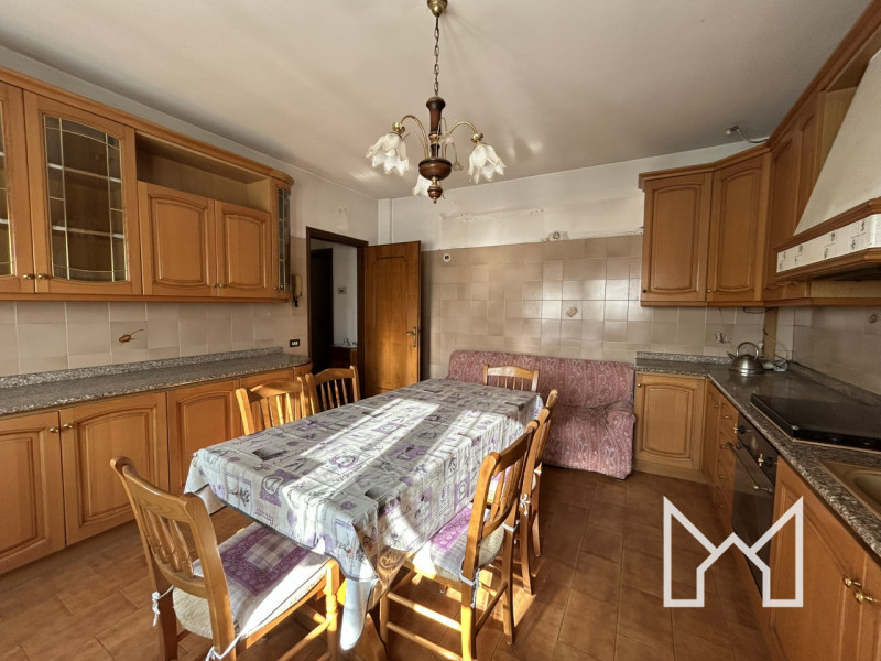 SAN GIACOMO- Inserita in zona centralissima al paese e comoda a tutti i principali servizi, propo...