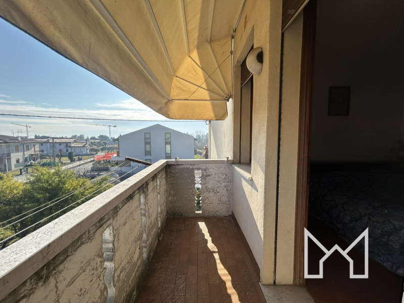 SAN GIACOMO- Inserita in zona centralissima al paese e comoda a tutti i principali servizi, propo...