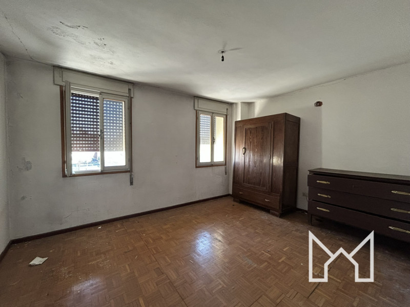 SAN GIACOMO- Inserita in zona centralissima al paese e comoda a tutti i principali servizi, propo...