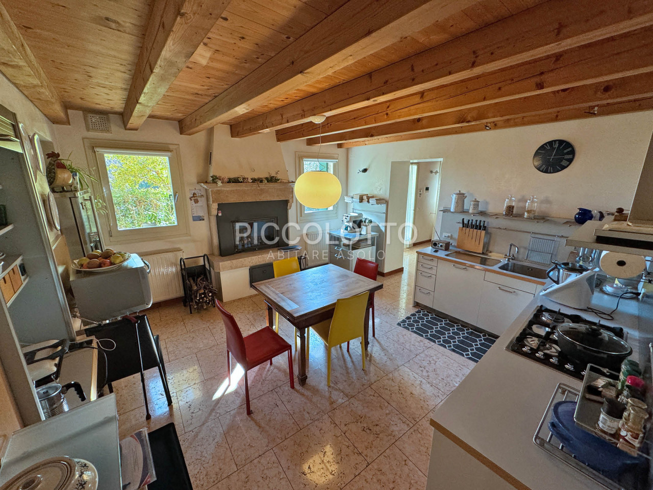 Villa ristrutturata con giardino