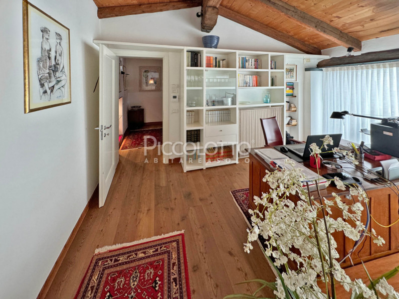 Rif. V5239 - Antica casa in pietra situata in pregevole contesto a pochi minuti da Asolo e nelle ...