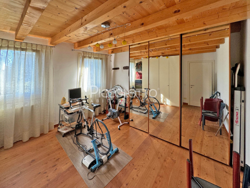 Rif. V5239 - Antica casa in pietra situata in pregevole contesto a pochi minuti da Asolo e nelle ...