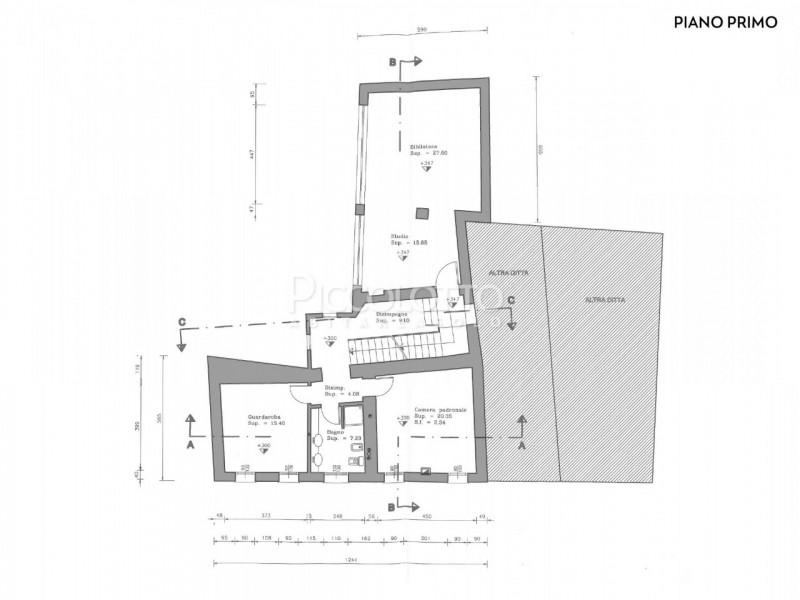 Rif. V5239 - Antica casa in pietra situata in pregevole contesto a pochi minuti da Asolo e nelle ...