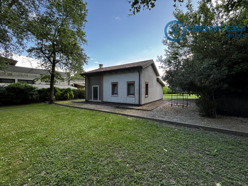 APPROVATO GRUPPO CASA PER CASA: VALUTATO, CONTROLLATO, GESTITO IN ESCLUSIVA!

ZONA: In una delle ...