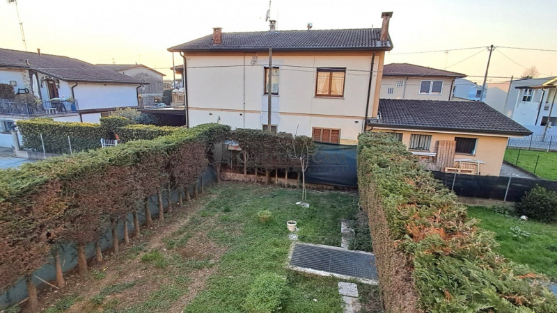 Rif. VT190 – Esclusivo Duplex con Giardino Privato (400 mq)

Rara opportunità! Appartamento duple...