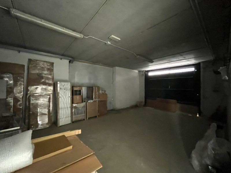 SOSSANO Centro: Complesso immobiliare che racchiude in se fabbricati di diversa tipologia e desti...