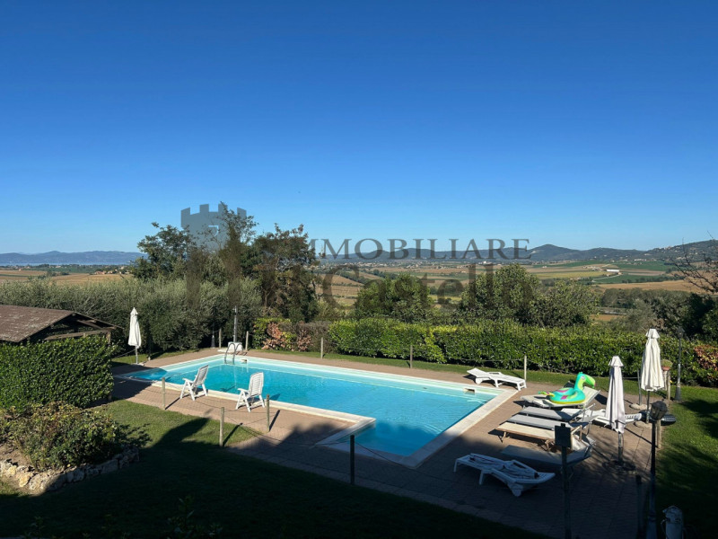 Rustici e casali in Vendita a Castiglione Del Lago