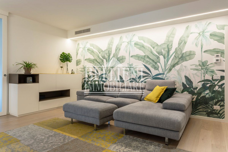 CENTRO STORICO - In palazzina di pregio e dalle finiture moderne proponiamo in affitto un meravig...