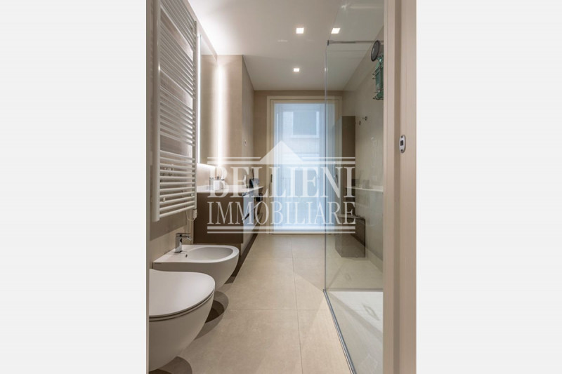 CENTRO STORICO - In palazzina di pregio e dalle finiture moderne proponiamo in affitto un meravig...