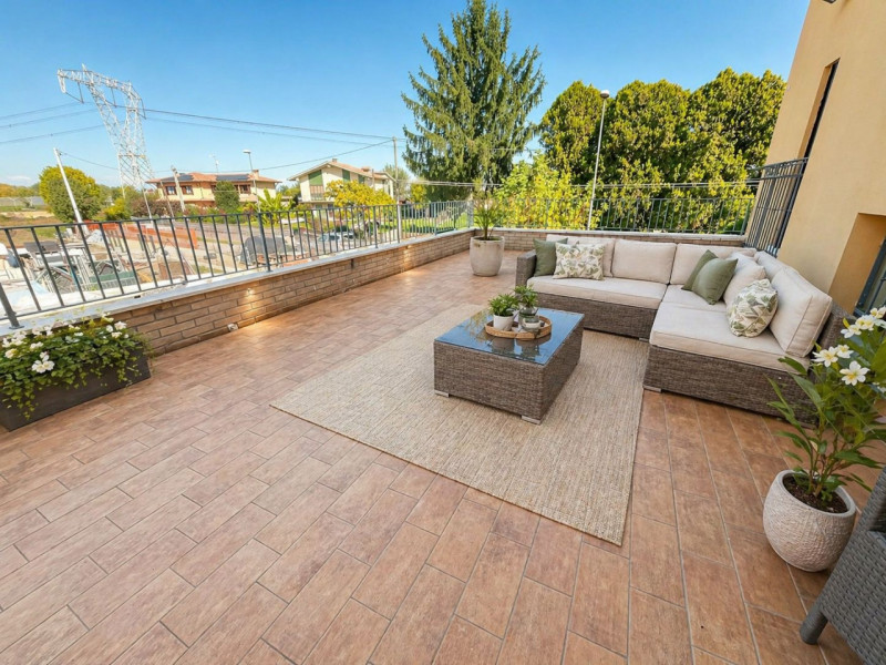 A Padova, nella tranquilla e ricercata zona di Salboro-Pozzoveggiani, proponiamo in vendita una s...