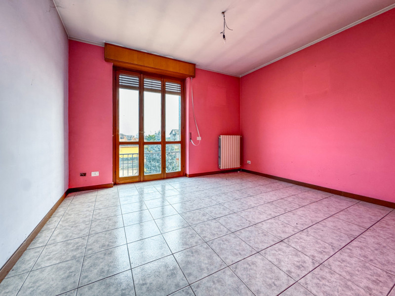 Semi-detached villa for sale in Mandello Vitta, with garden