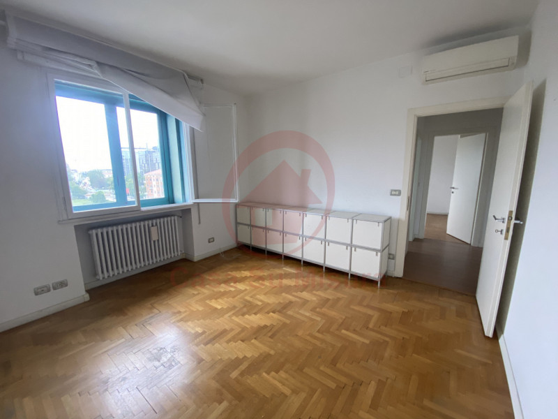 Ufficio in vendita a Padova - https://images.gestionaleimmobiliare.it/foto/annunci/250304/4434638/800x800/009__999__img_5337_wmk_0.jpg 