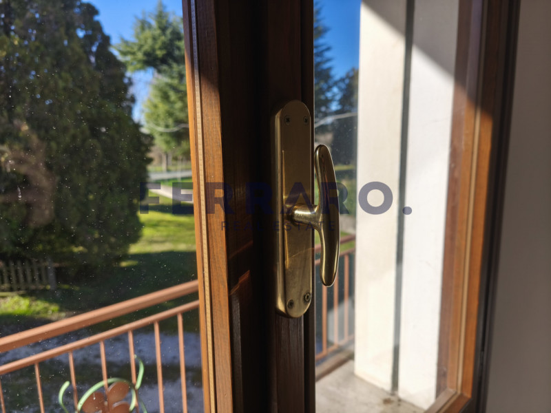 Povegliano. Codice CV20. 

In posizione tranquilla e immersa nel verde, proponiamo in vendita vil...