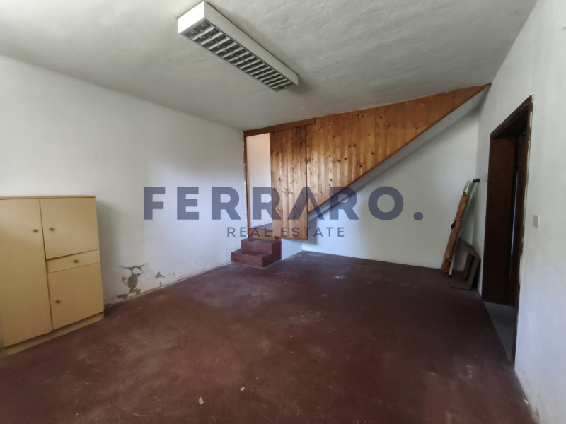 Povegliano. Codice CV20. 

In posizione tranquilla e immersa nel verde, proponiamo in vendita vil...