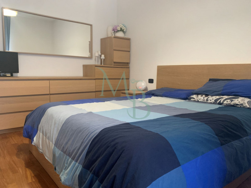 PADOVA – CAMIN: Immobiliare MB è lieta di proporre in esclusiva un raffinato appartamento quadril...