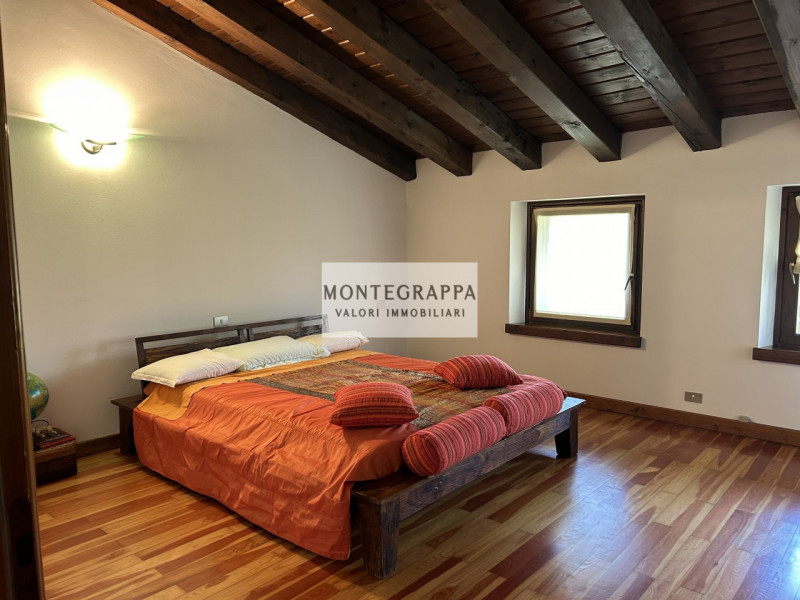 Sei alla ricerca di un immobile esclusivo dalle metrature davvero generose e dalle finiture di pr...