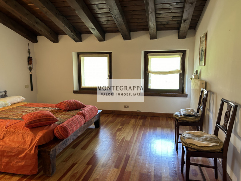 Sei alla ricerca di un immobile esclusivo dalle metrature davvero generose e dalle finiture di pr...