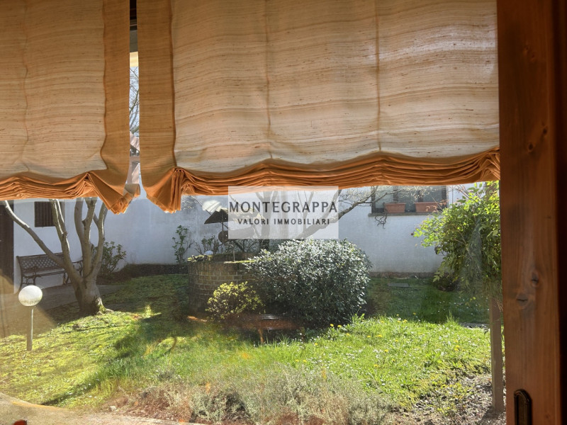 Sei alla ricerca di un immobile esclusivo dalle metrature davvero generose e dalle finiture di pr...