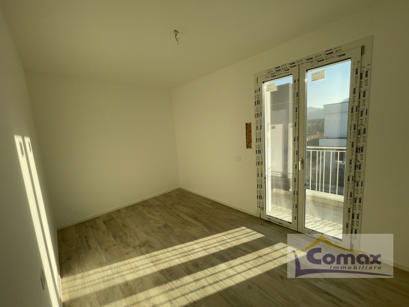 Ad Abano Terme, a pochi passi dal centro e da tutti i servizi principali, proponiamo in vendita u...