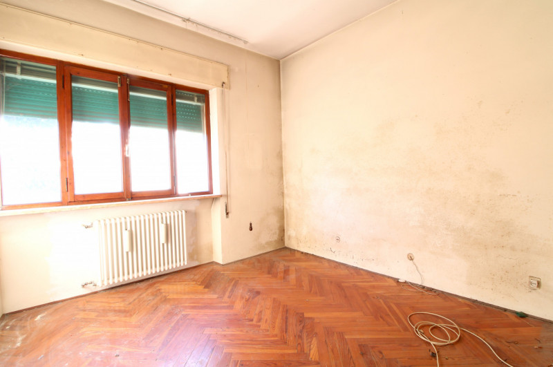 MONSELICE: in centro storico appartamento di ampie metrature da ristrutturare situato al primo e ...