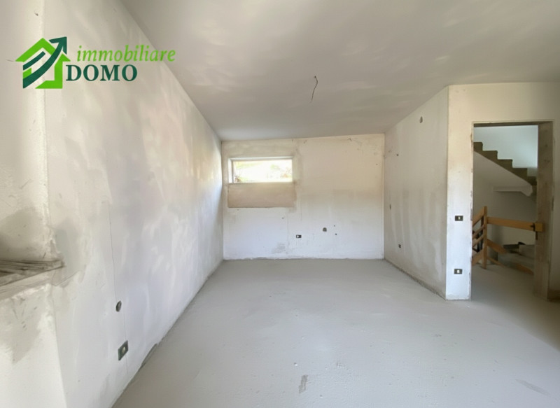 VALLI DEL PASUBIO: APPARTAMENTO BICAMERE CON GARAGE € 23.000
info 0445.824740 - 0445-527455

BUON...