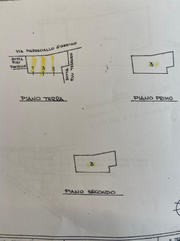Valli Del Pasubio: Casa centrale con doppio garage € 23.000 info 0445-824740

BUONI MOTIVI PER AC...