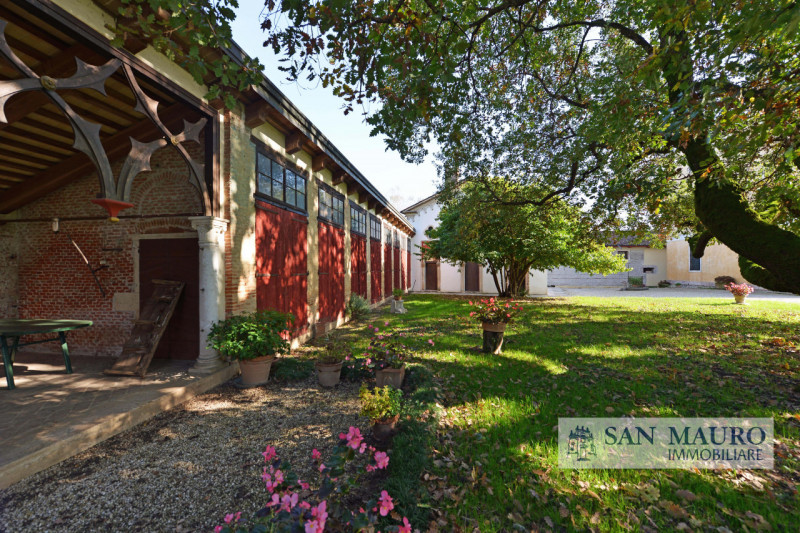 Villa Veneta del XVII secolo – Un gioiello storico completamente restaurato 
Per info e contatti:...