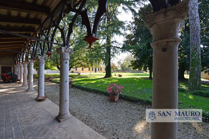 Villa Veneta del XVII secolo – Un gioiello storico completamente restaurato 
Per info e contatti:...