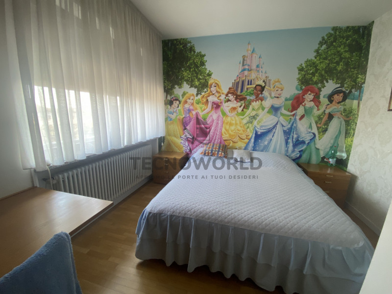 Presentiamo un'opportunità unica di investimento nel comune di Zanè, situato nella zona periferic...