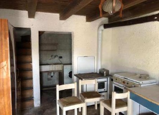 LUSIANA CONCO (VI) CONTRADA PILE 9 - Piena proprietà di casa affiancata, composta al piano terra ...