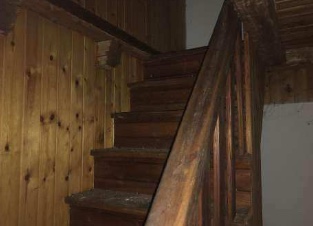 LUSIANA CONCO (VI) CONTRADA PILE 9 - Piena proprietà di casa affiancata, composta al piano terra ...