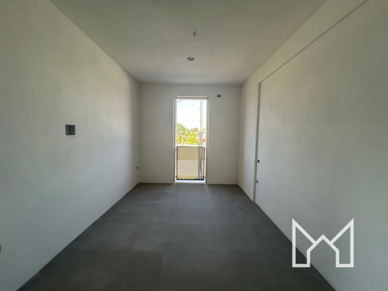 ROSSANO- Situato in un nuovo complesso immobiliare, circondato da parcheggi e verde pubblico, pro...