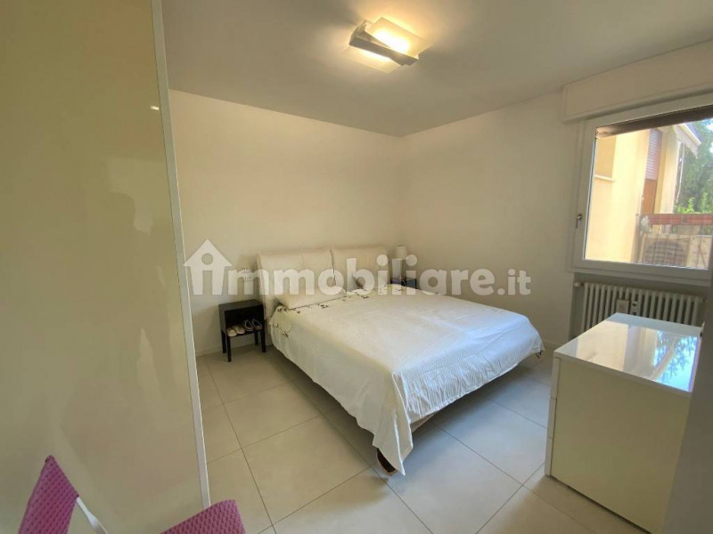 raffinato appartamento di 150 mq, recentemente ristrutturato con materiali di pregio e dotazioni ...